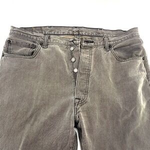 Levi's 501 Jeans Mens 38x32 Button Fly Gray Denim Straight Fit T7442B Mid-rise